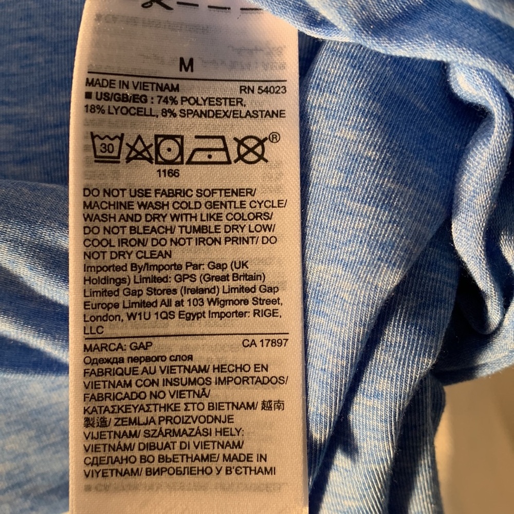 GAP Size M - Picture 6 of 7